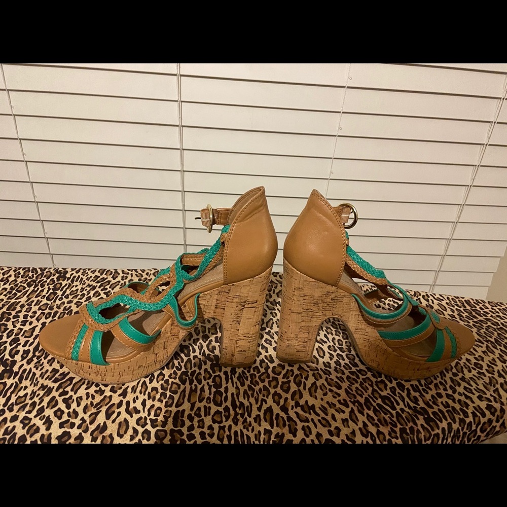 BCBG - Picture 5 of 5